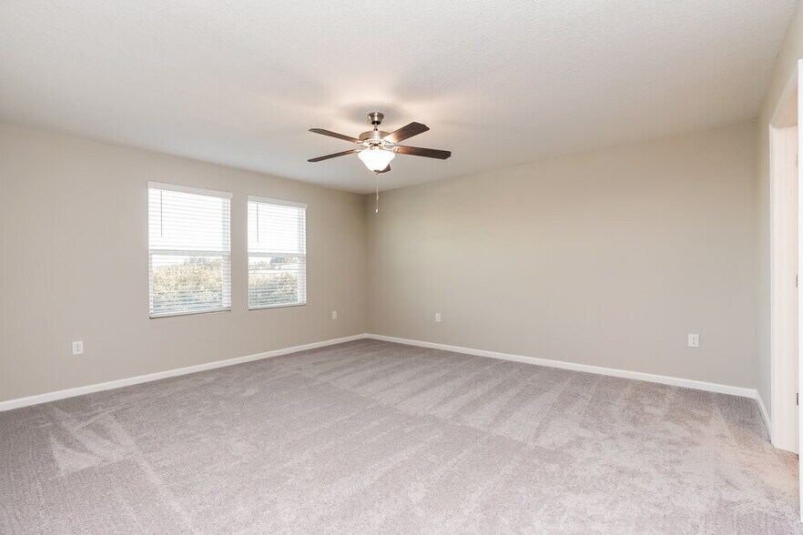 Building Photo - 807 Kings Pine Ct