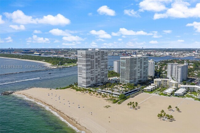 Building Photo - 2100 S Ocean Dr