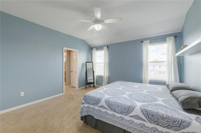 Building Photo - 113 Checkerspot Ct