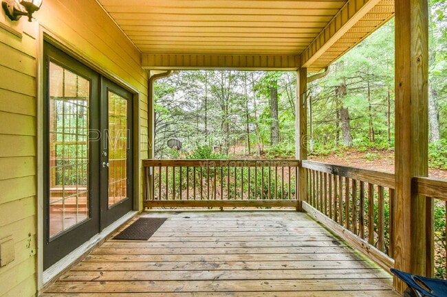 Building Photo - 11 Berg Strasse