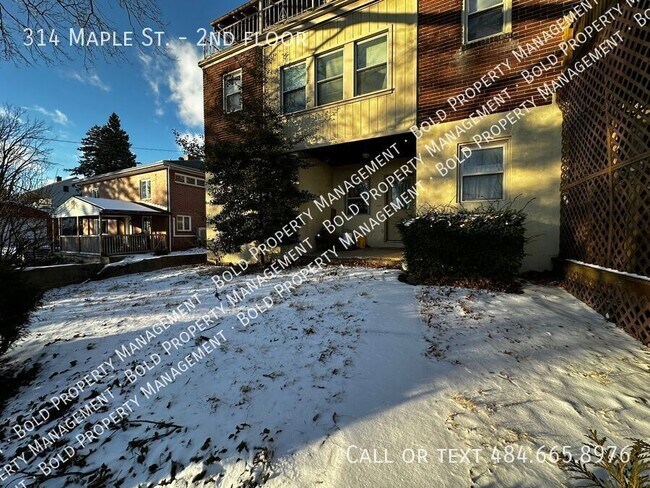 Building Photo - 314 Maple St