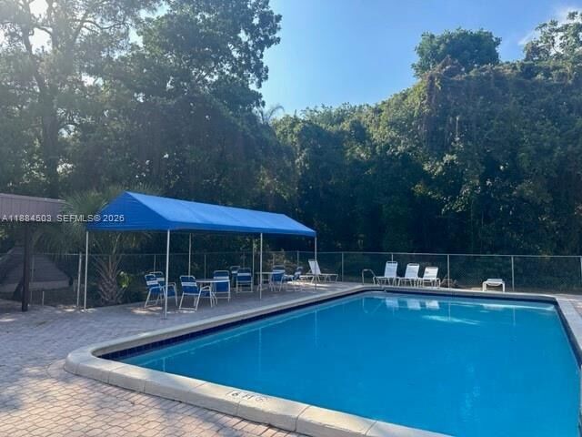 Building Photo - 9450 Live Oak Pl