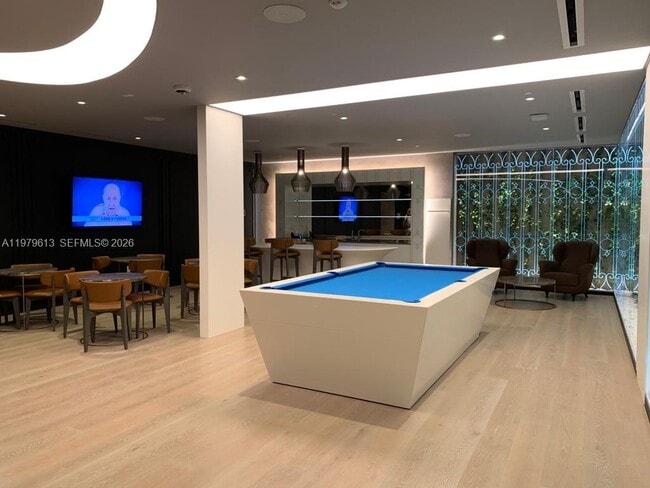 Building Photo - 1000 Brickell Plaza