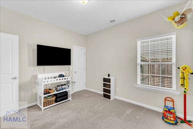 Building Photo - 36 Herty Ln