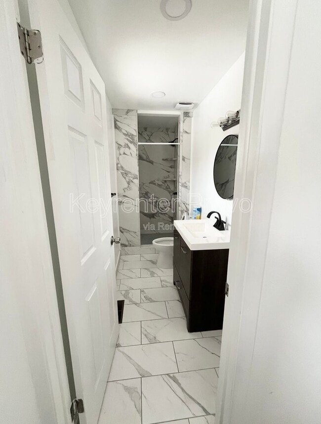 Building Photo - 2091 N 220 E St