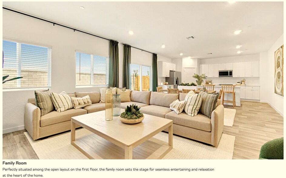 Building Photo - 4457 Buckingham Ave