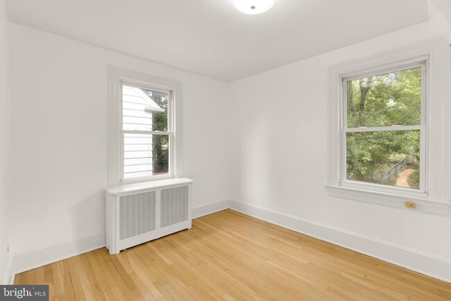 Building Photo - 3717 Legation St NW