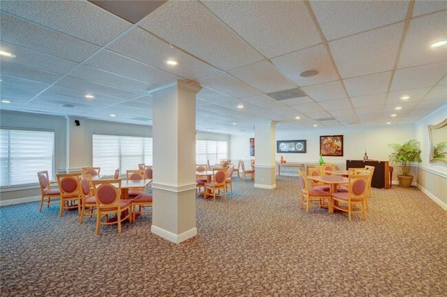 Building Photo - 10777 W Sample Rd