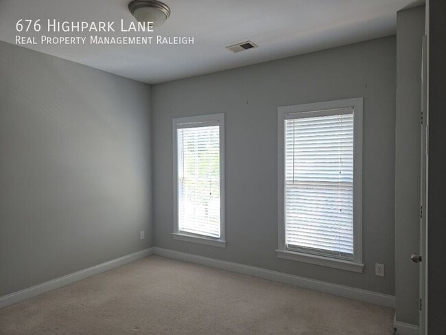 Building Photo - 676 Highpark Ln