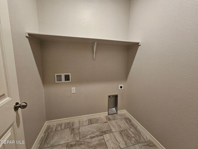 Building Photo - 3980 Desert Nomad Dr