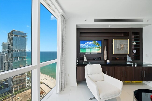 Building Photo - 18201 Collins Ave