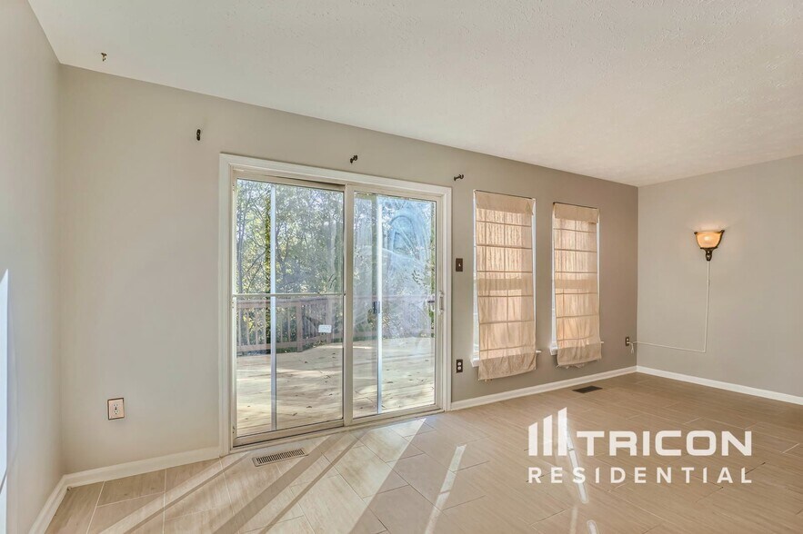 Building Photo - 5143 Spring Willow Ct