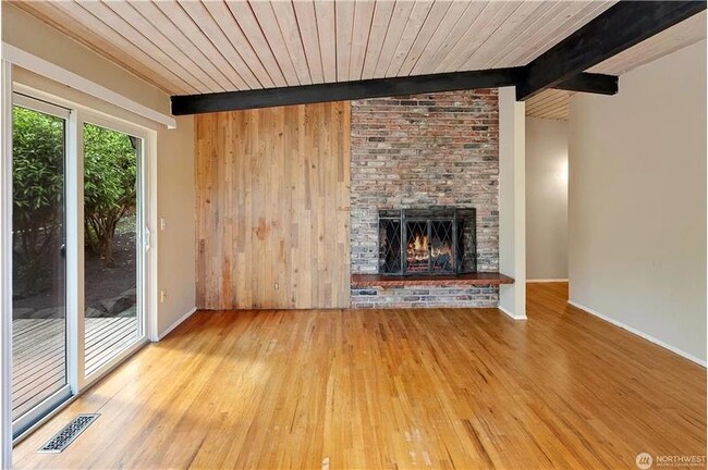 Building Photo - 16912 SE 39th St