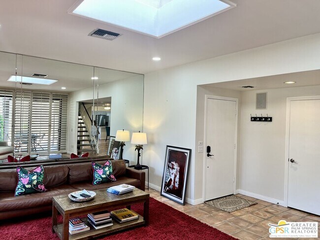 Building Photo - 2441 S Birdie Way
