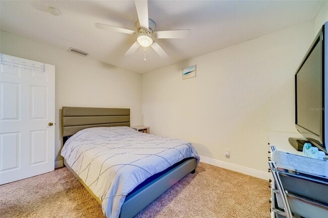 Building Photo - 11472 Park Blvd