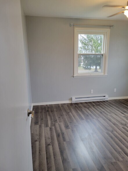 Building Photo - 2035 Prospect Rd