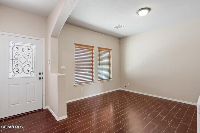 Building Photo - 2047 Dreamlight Pl