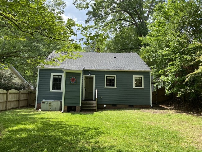 Building Photo - 1317 Vickers Ave