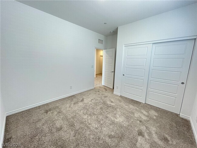 Building Photo - 2276 Luna Hvn St