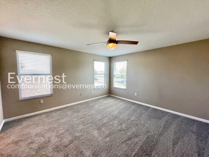 Building Photo - 11211 Flora Springs Dr