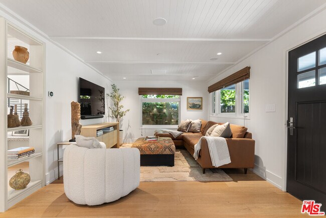 Building Photo - 929 Marco Pl