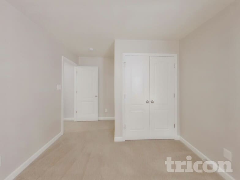 Building Photo - 506 Glencroft Dr