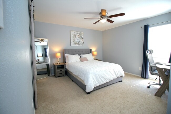 Building Photo - 9707 Richmond Ave.