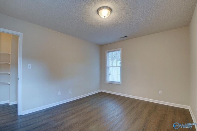 Building Photo - 120 Railroad Ridge Rd