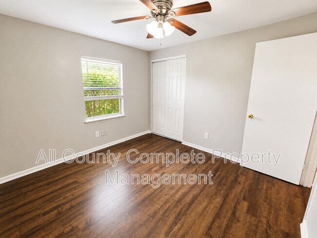 Building Photo - 10881 Key Coral Dr
