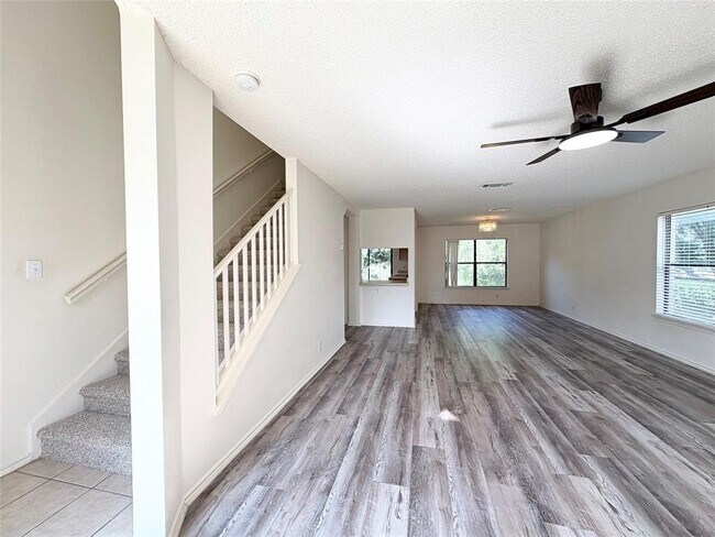 Building Photo - 8332 Montoya Cir