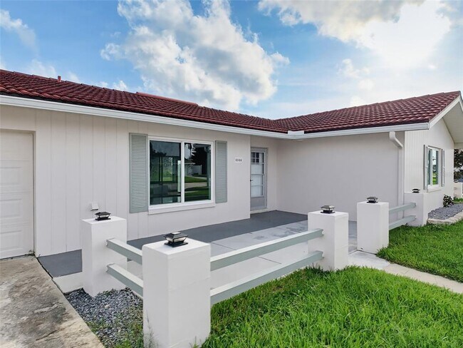 Building Photo - 4044 Headsail Dr