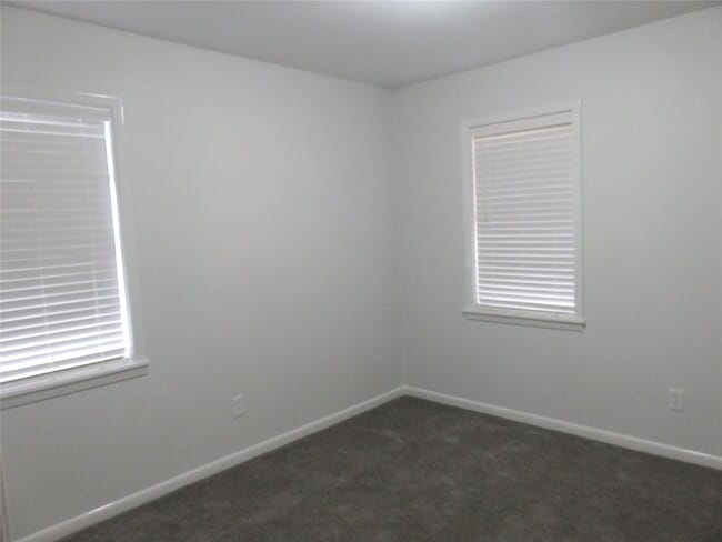 Building Photo - 1519 Tobola St