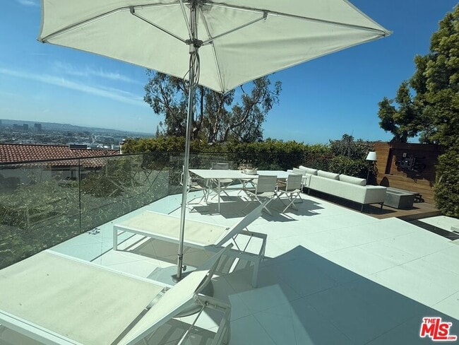 Building Photo - 1377 Miller Pl