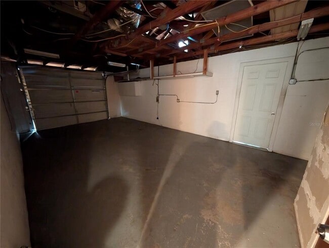 Building Photo - 5015 Overton Dr