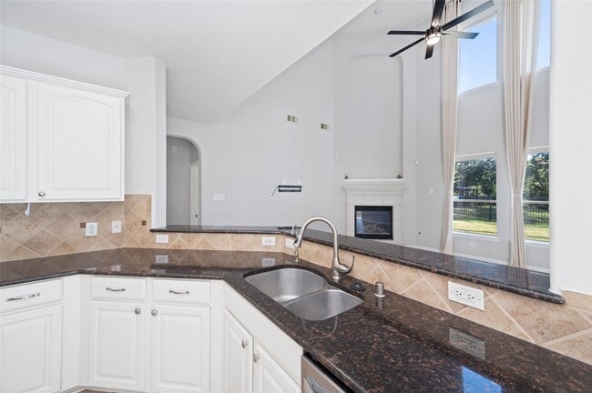 Building Photo - 5619 Honey Brook Ct