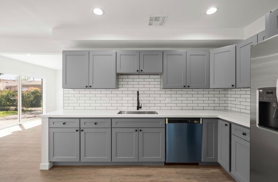 Assigned kitchen cabinets - 6822 Ethel Ave