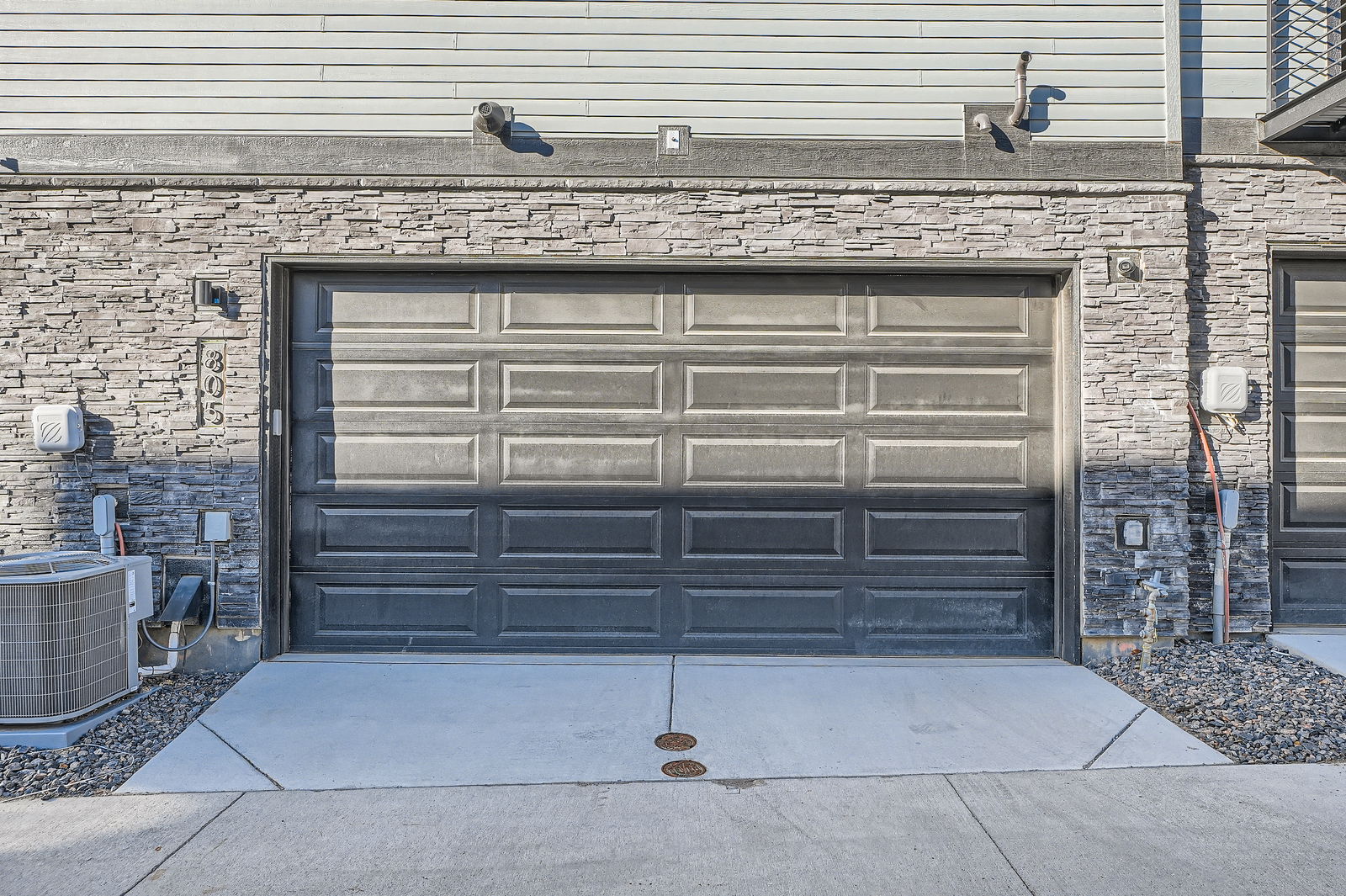 Building Photo - 805 Promenade Dr