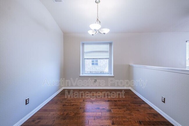 Building Photo - 645 Fort Thomas Pl