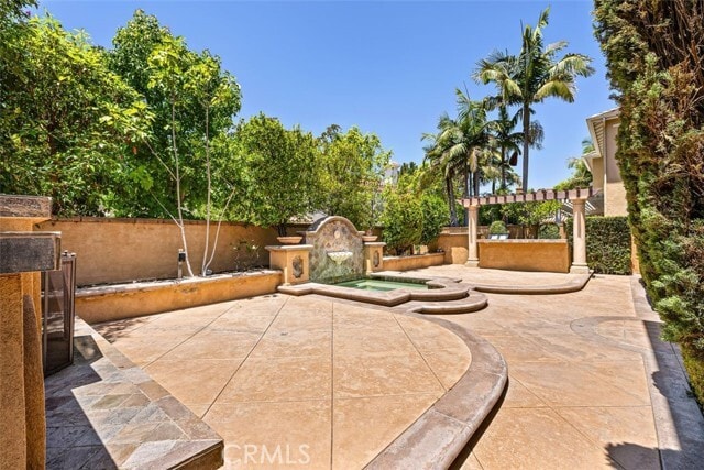 Building Photo - 9 Garnet