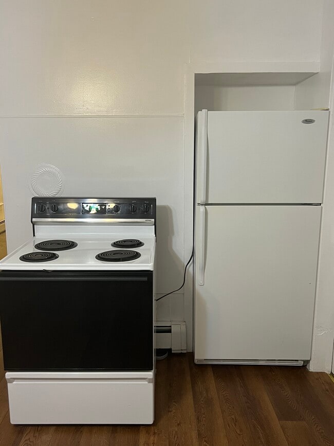 Building Photo - 2412 9th Ave