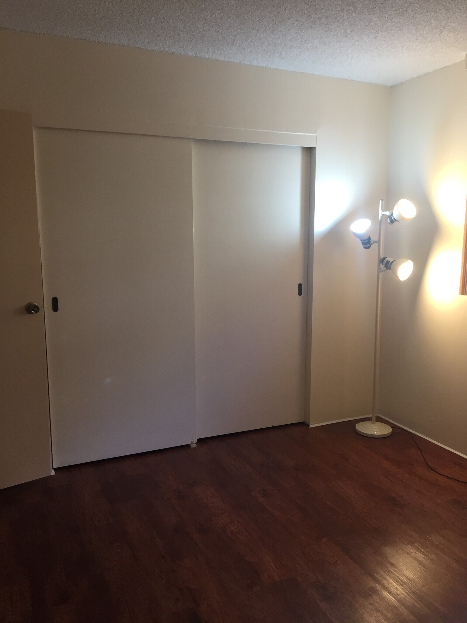 Building Photo - 1571 Piikoi St
