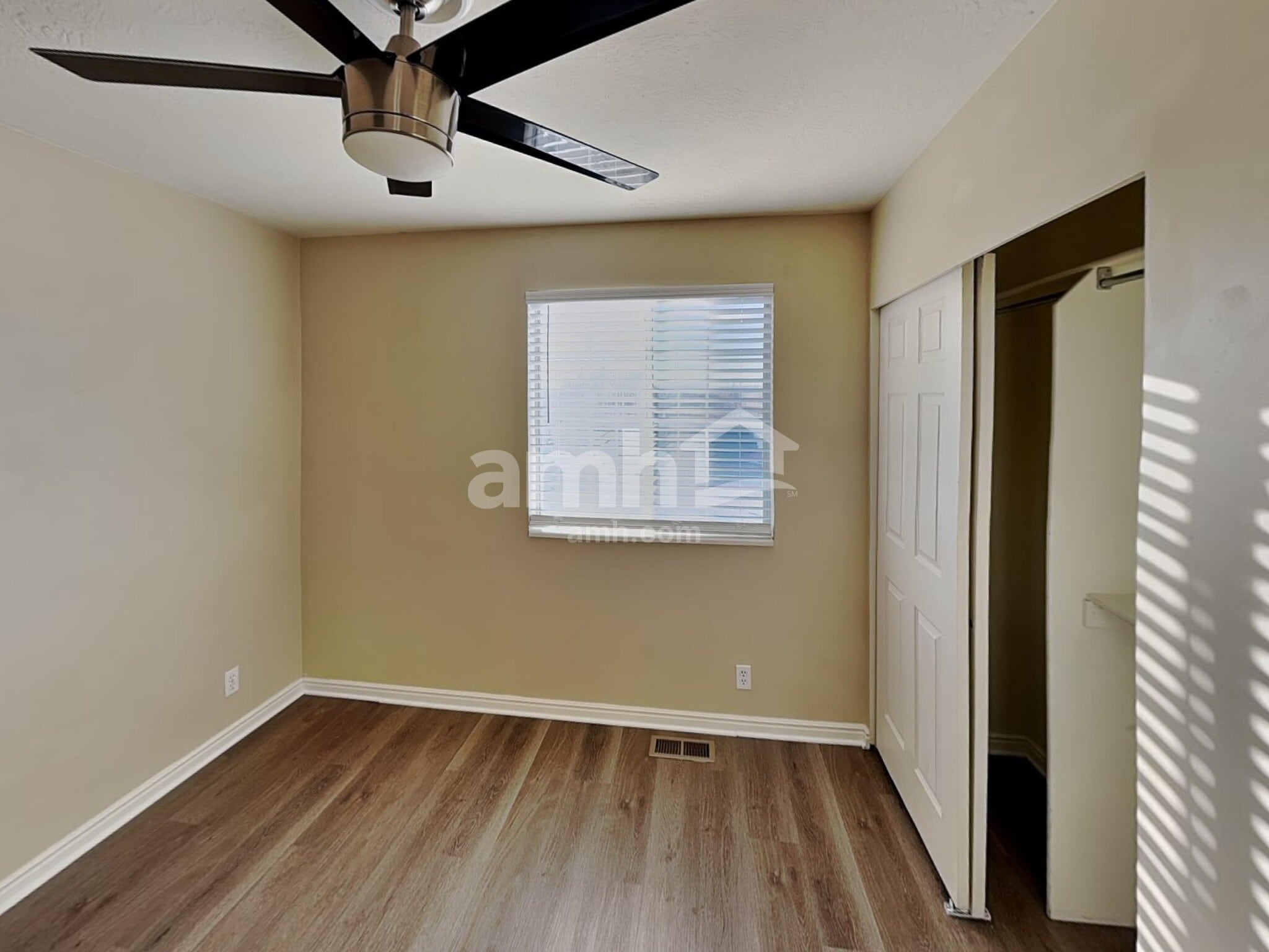 Building Photo - 1538 N 200 W