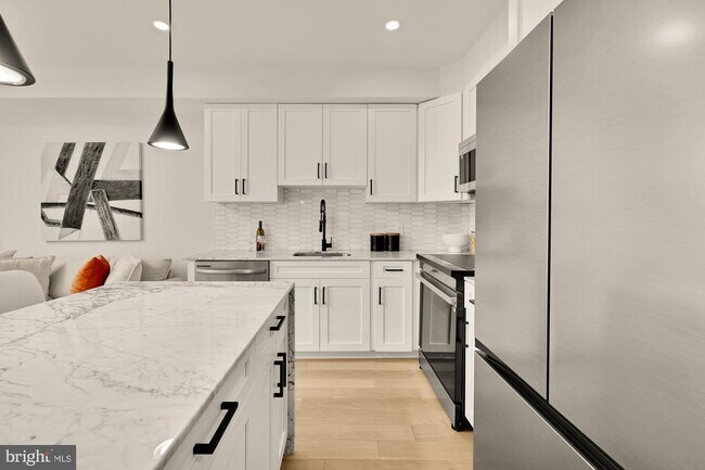 Building Photo - 2610 41st St NW