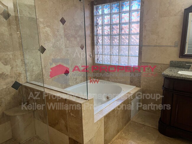 Building Photo - 4553 E Desert Cactus St