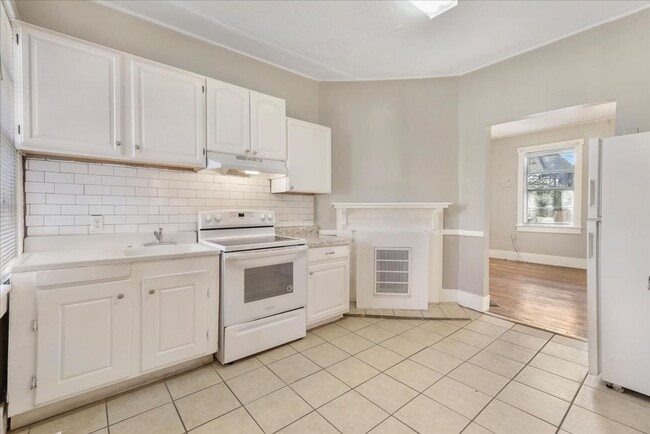 Building Photo - 1708 Lennox Ct