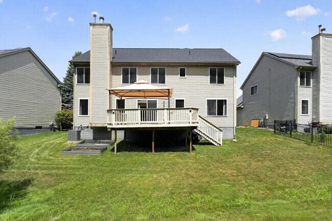 Building Photo - 392 Sedgewood Ln