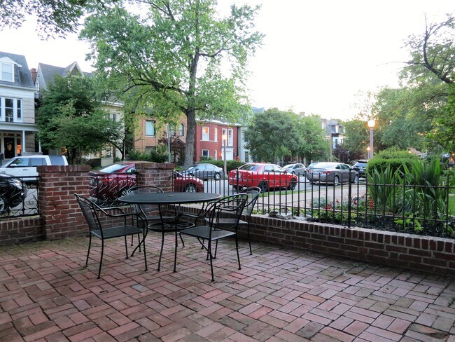 Building Photo - 4607 McPherson Ave