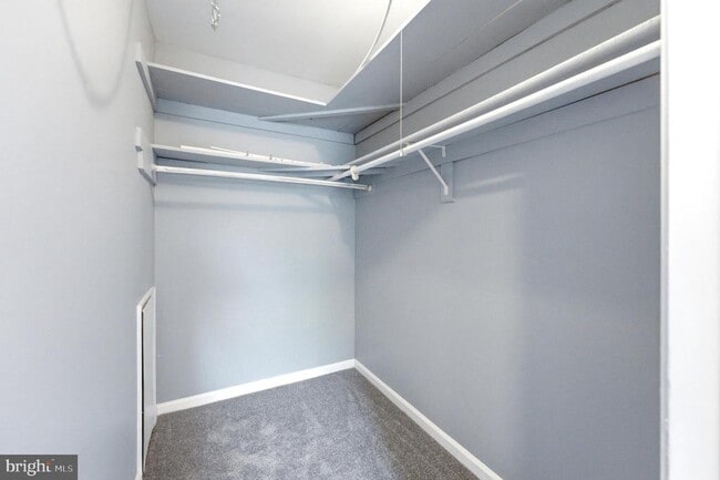 Building Photo - 79 Edinshire Rd