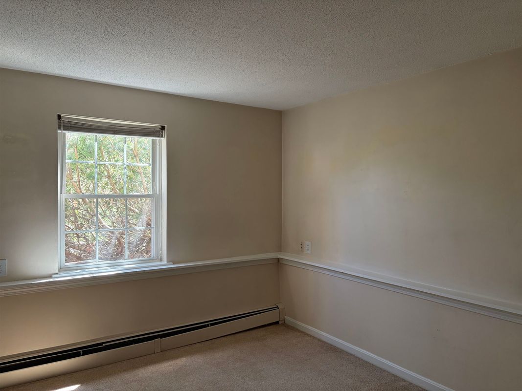 Building Photo - 804 White Cedar Blvd