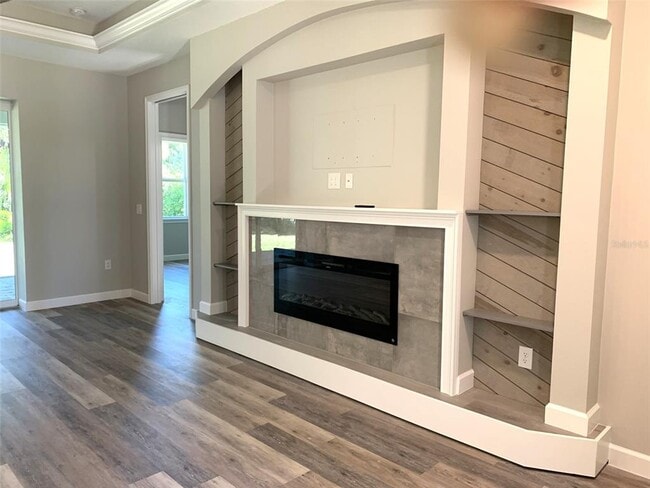 Building Photo - 7410 Ellis Ln